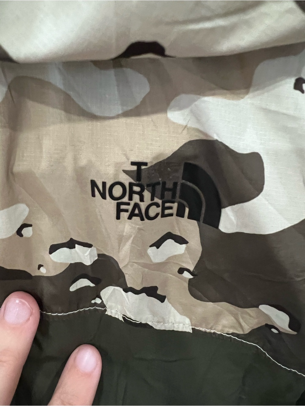 The North Face Boys Packable Windbreaker Anorak Jacket Camo Green Size XL 18/20 - Picture 6 of 8